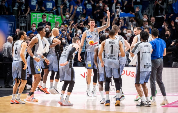 以灵活多变 以灵活多变