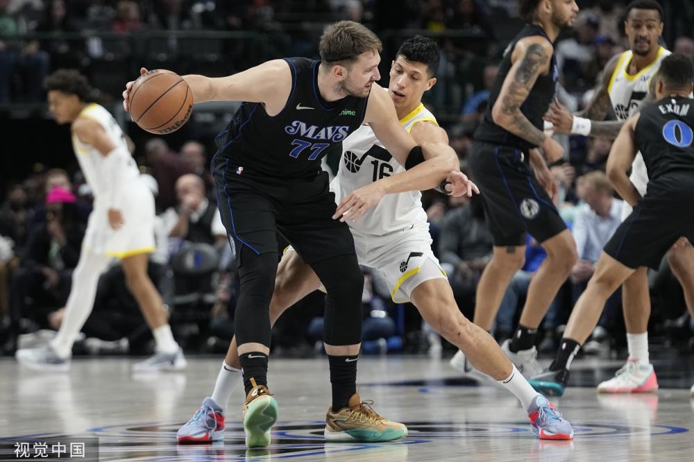 了自己的言 了自己的言